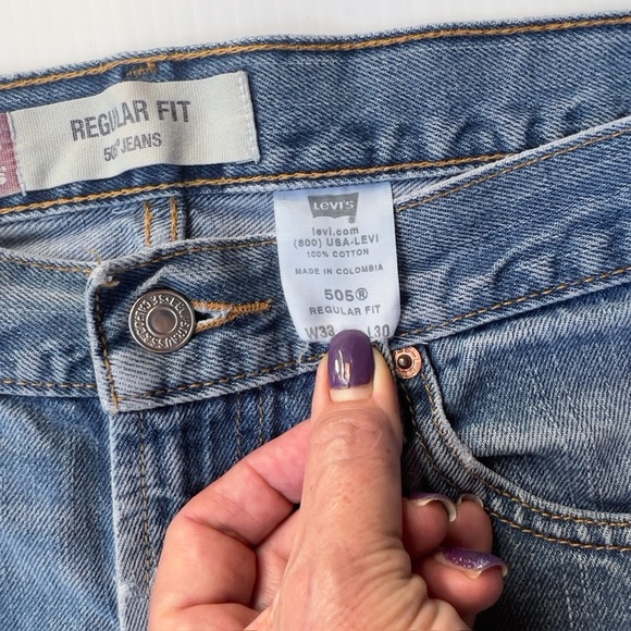 Levi's 505 Regular Fit 33x30 High Rise Mom Jeans - Picture 15 of 16